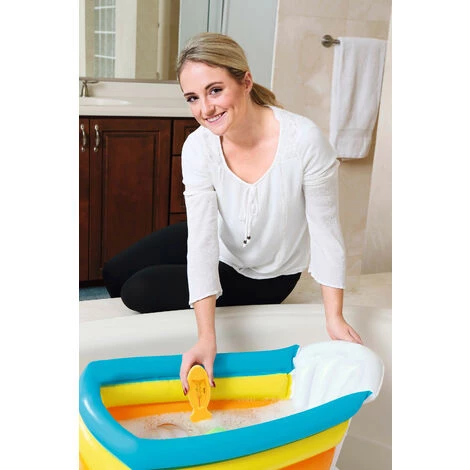 BESTWAY Baignoire Gonflable Pour Enfants Squeaky Clean 76x48x33 Cm Avec Thermomètre Et Appui Entre-jambes Anti-Glissement 4 BESTWAY Baignoire Gonflable Pour Enfants Squeaky Clean 76x48x33 Cm Avec Thermomètre Et Appui Entre-jambes Anti-Glissement – Image 2